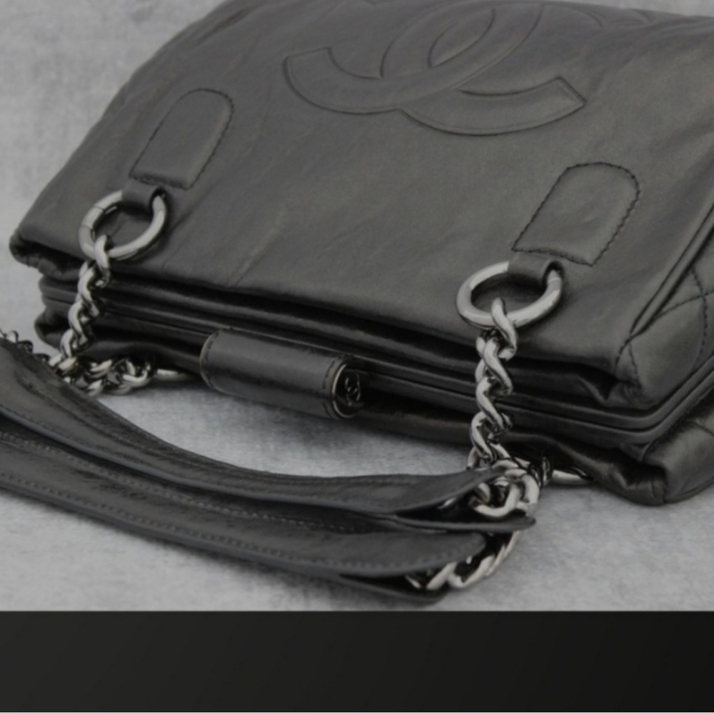 CHANEL Leather shoulder bag tote kiss lock closure Perfect Day Tote - Picture 9 of 15